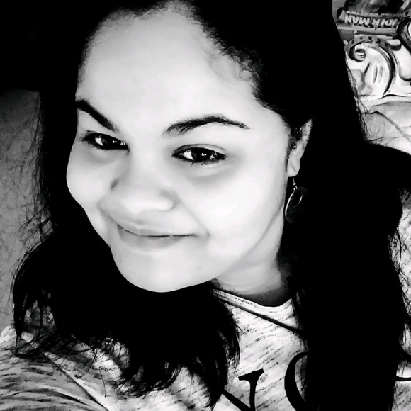 yvette121980